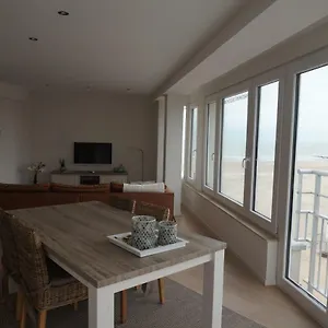 Mariakerke-bad Zeezicht Apartment